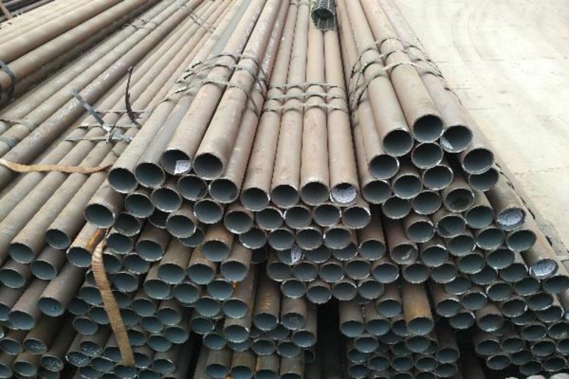了解304不锈钢板的价格，对于需要采购此类材料的企业和个人来说至关重要。今天我们就通过一个具体案例来聊聊“不锈钢板价格304多少钱一平方米”这个问题。